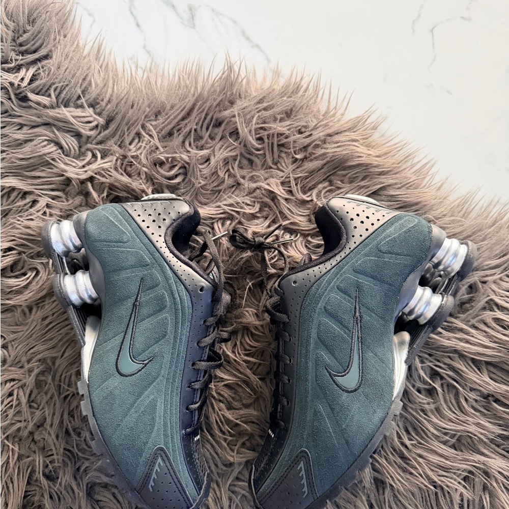 Nike shox R4 - Picture 7 of 13